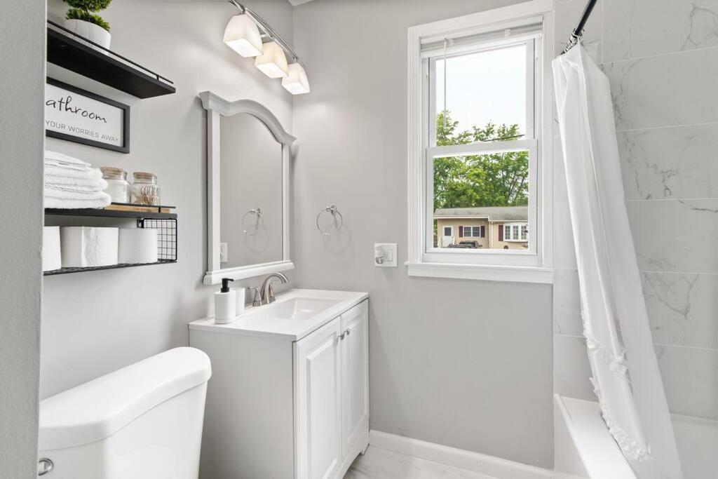 Stylish, Relaxing & Comfy 3 Bdr Home بريستول المظهر الخارجي الصورة